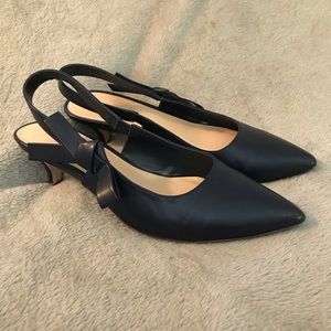 Nanette Lepore Rhona Navy Bow Kitten Heels 8